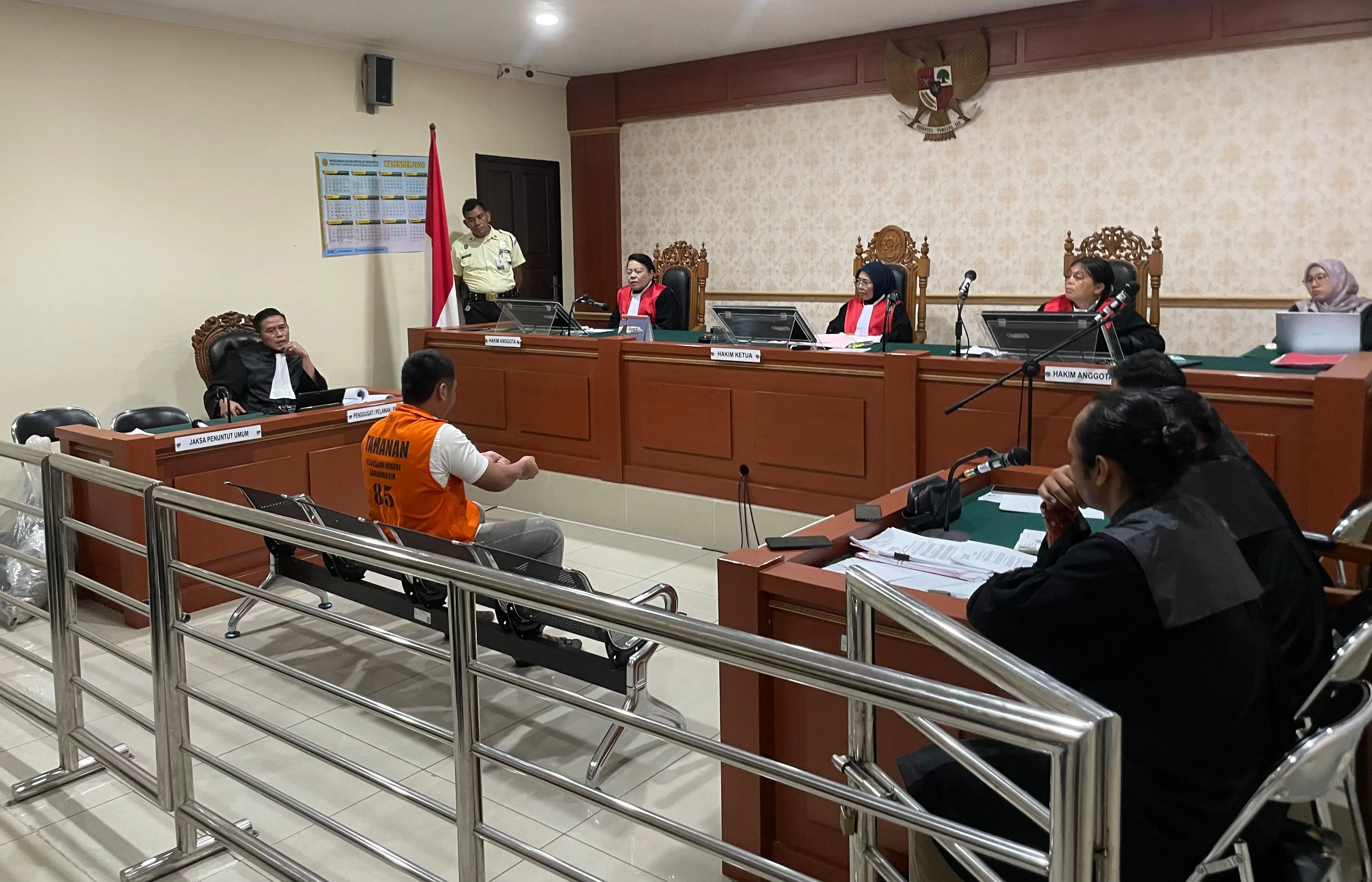Terdakwa Seili saat memberikan keterangan di ruang sidang. Foto: Syahbani