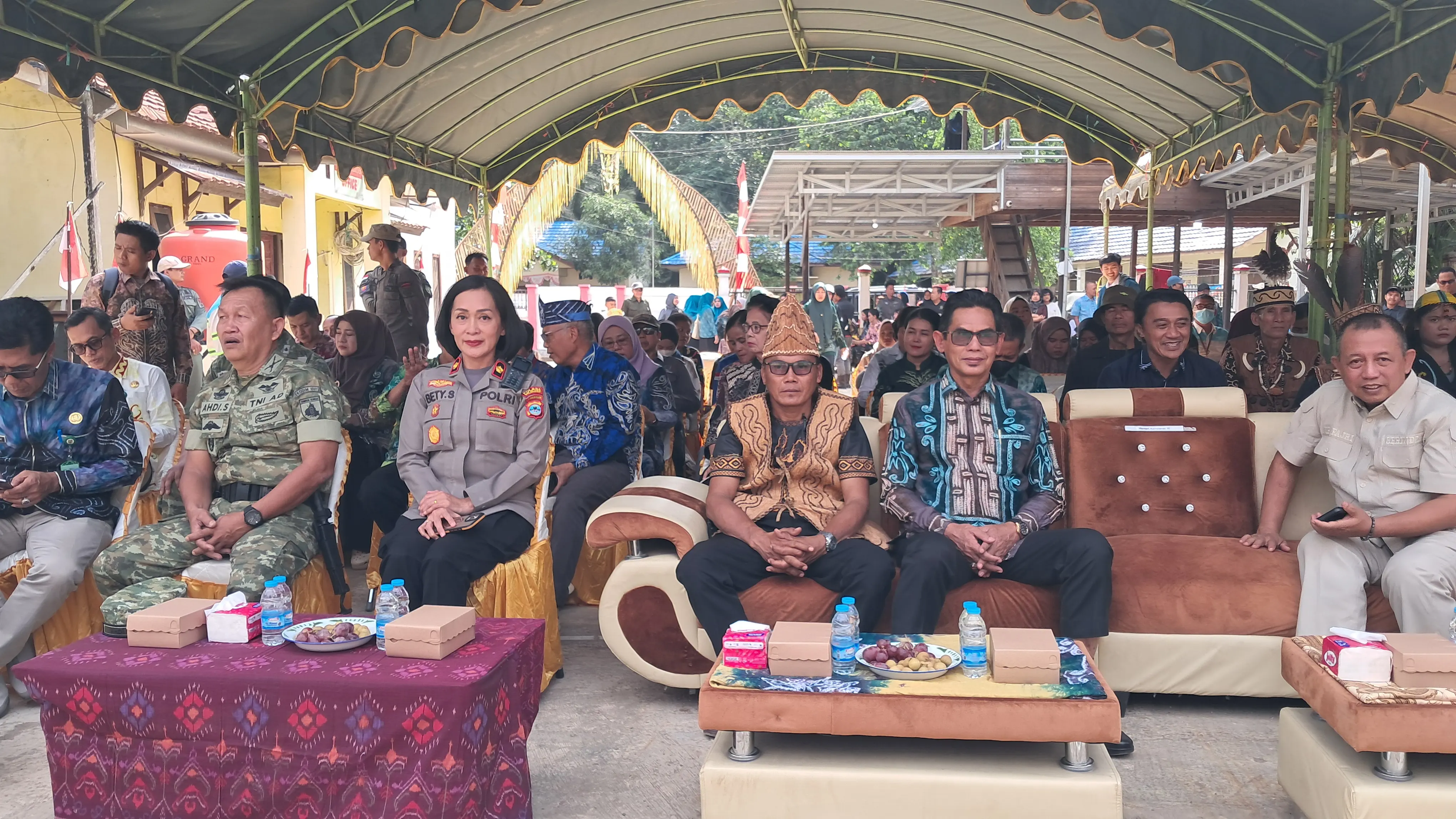 Wakil bupati Balangan, H. Akhmad Fauzi Hadiri Festival Budaya Mesiwah Pare Gumboh 8, di Desa Liyu Kecamatan Halong